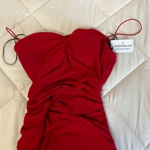 Windsor red body con dress ( new/with tags)
